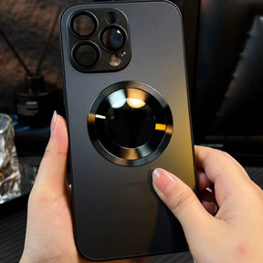 TitanShield Elite – A Capa de Titânio que Une Elegância e Proteção para Seu iPhone!