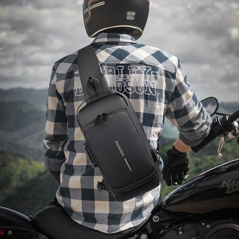 Mochila Maximus Ultra Resistente com Senha USB