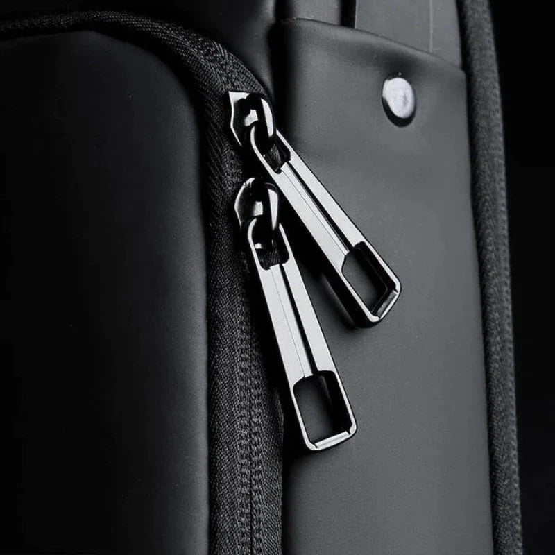 Mochila Maximus Ultra Resistente com Senha USB