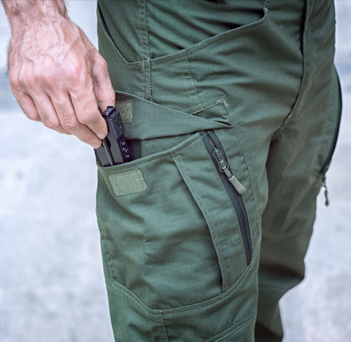 Calça Tática Militar Masculina - Térmica e Impermeável