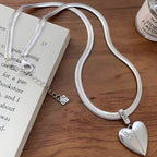 Colar Feminino de Prata Love